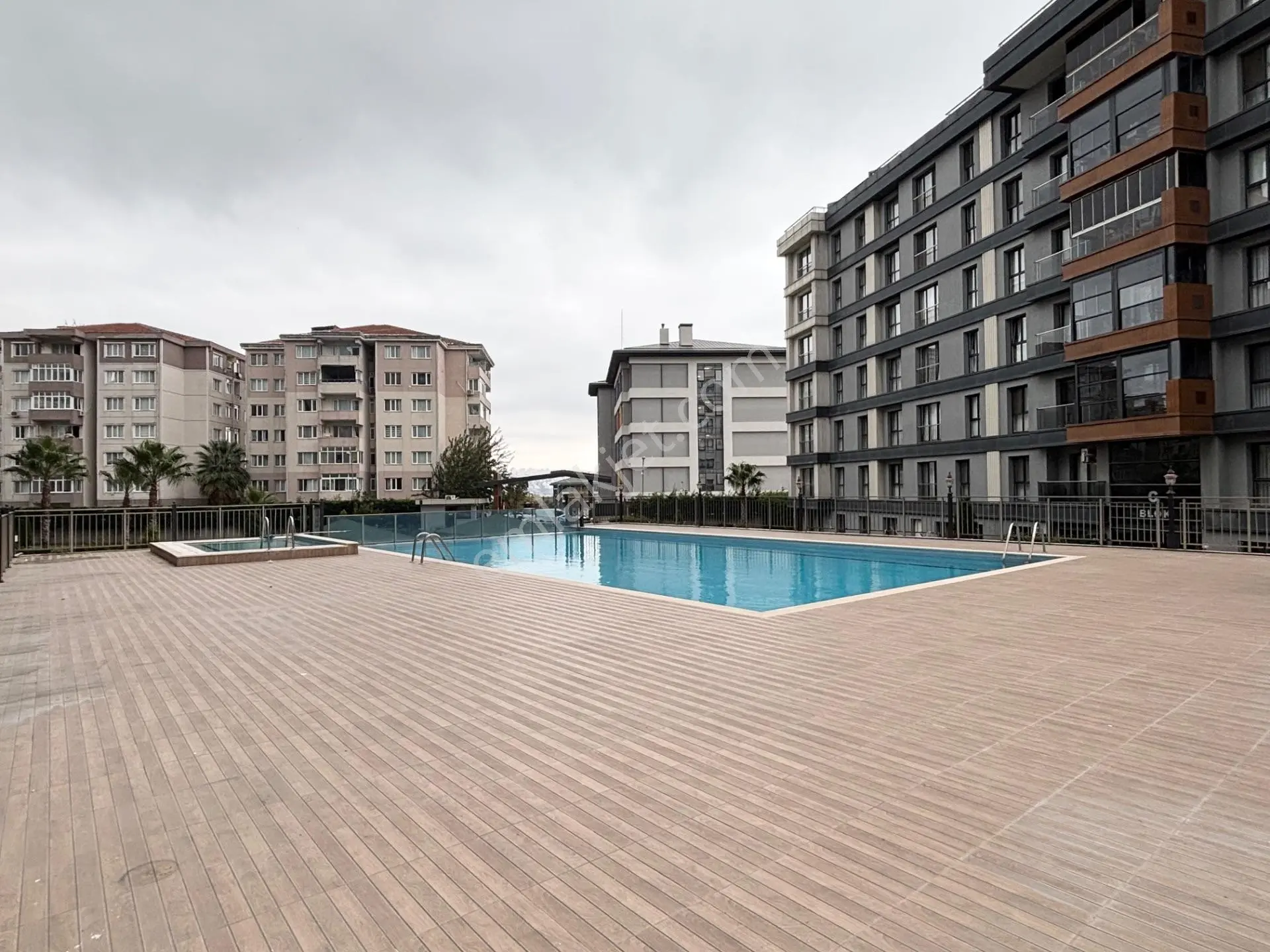 Ekinoba Mah Dia Bella Sitesi Deniz Ve Havuz Manzaralı 3+1 Daire