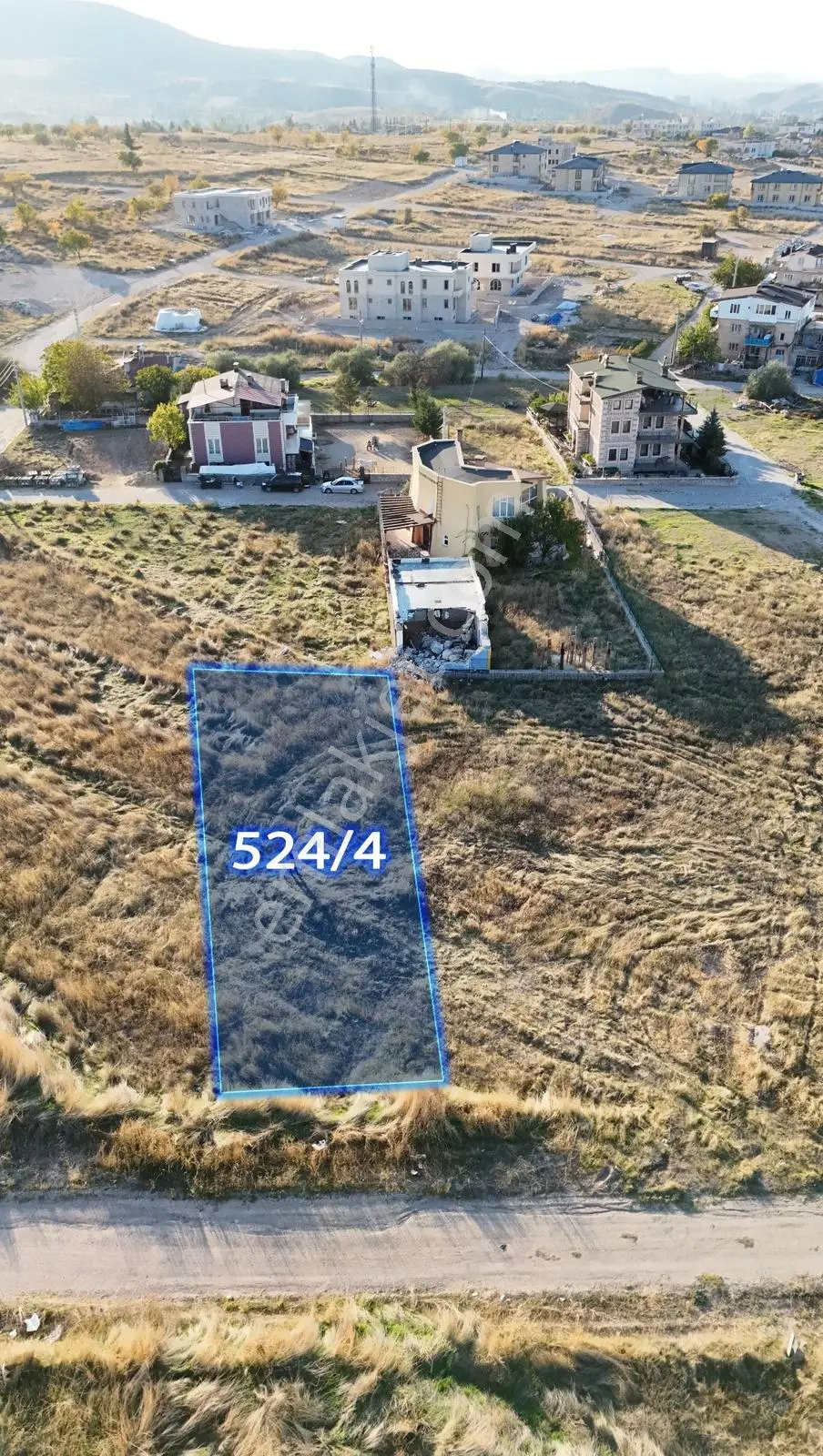 Şanlıbaba Emlak'tan Uçhisar Da Satılık 682 M2 Villa Arsası — fotoğraf 4