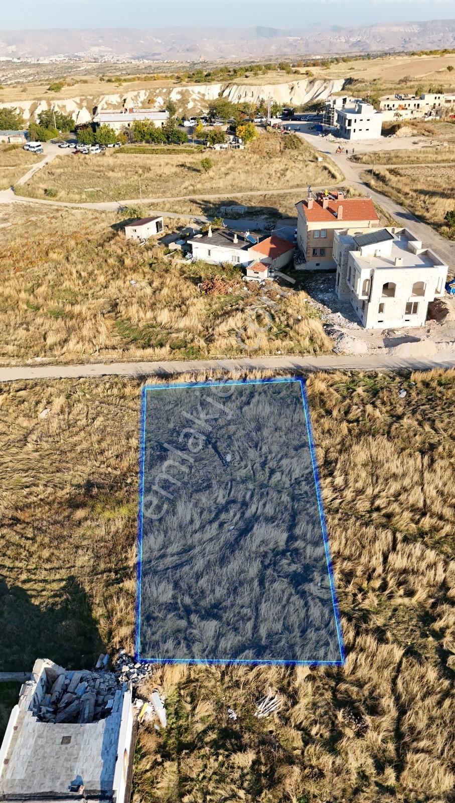 Şanlıbaba Emlak'tan Uçhisar Da Satılık 682 M2 Villa Arsası — fotoğraf 8