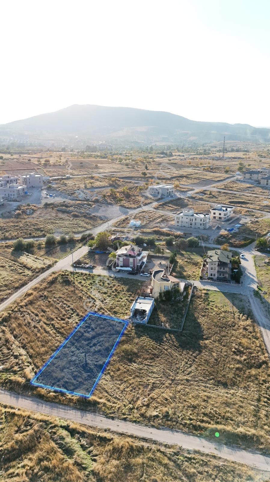 Şanlıbaba Emlak'tan Uçhisar Da Satılık 682 M2 Villa Arsası — fotoğraf 16