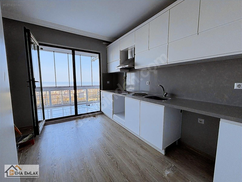 Deha Emlak`tan Satılık 3+1 Bahçe Katı Daire Söğütlü Mah — fotoğraf 2