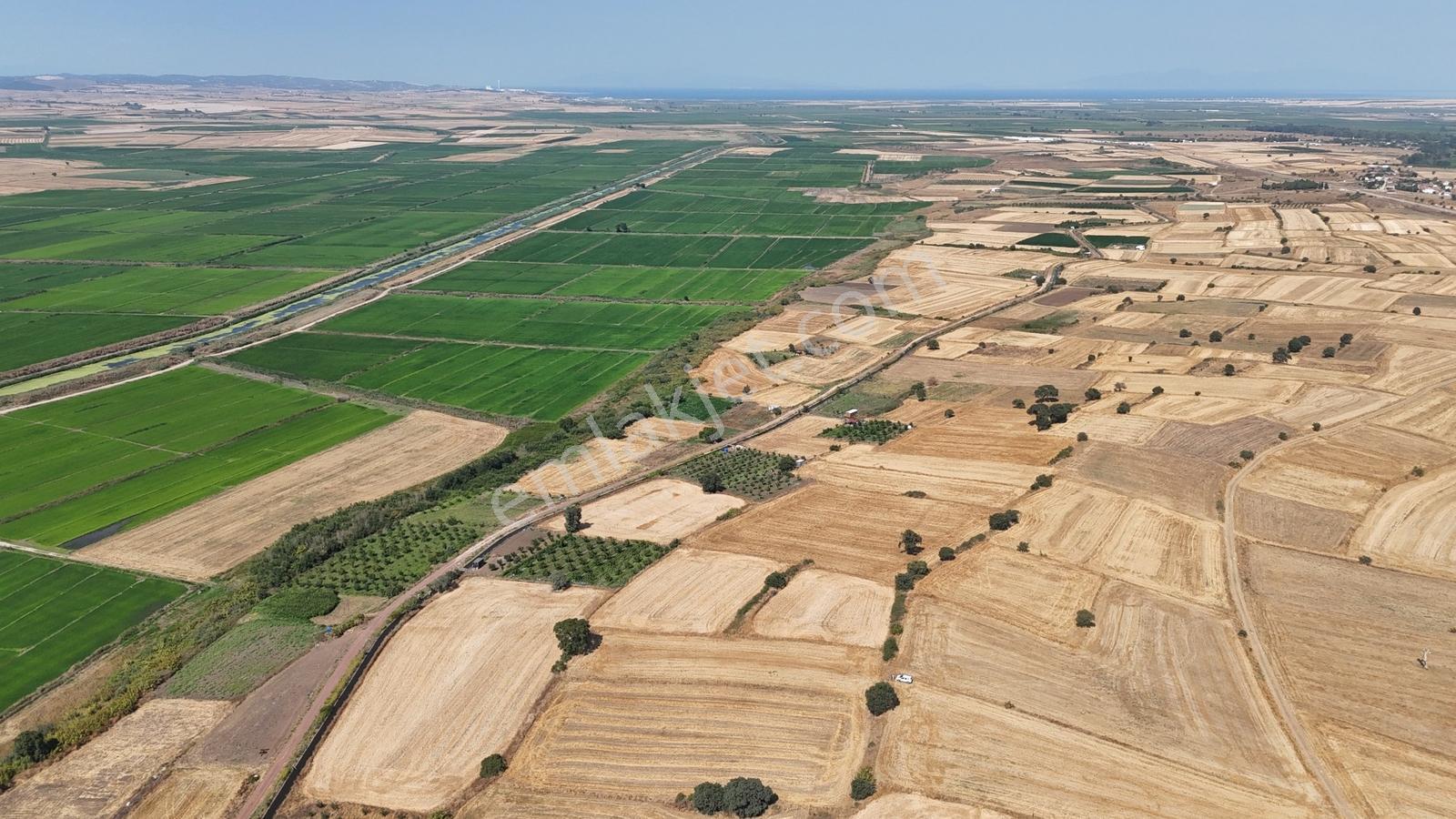 Çanakkale Biga Güleç Köyünde Deniz Manzaralı Satılık Arazi