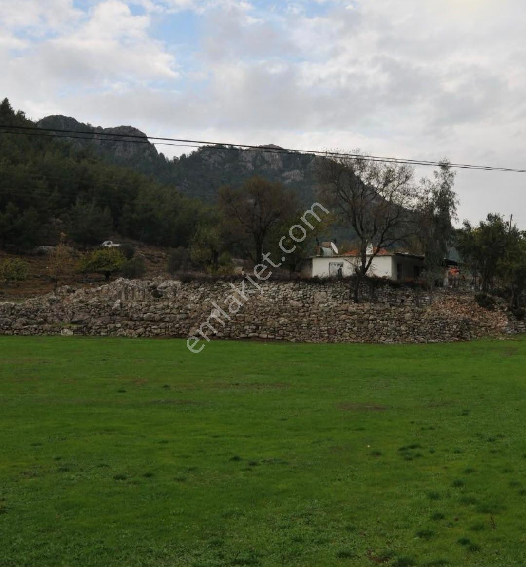 54 Marmarıs Osmanıyede Satılık 2060 M² Tarla — fotoğraf 2