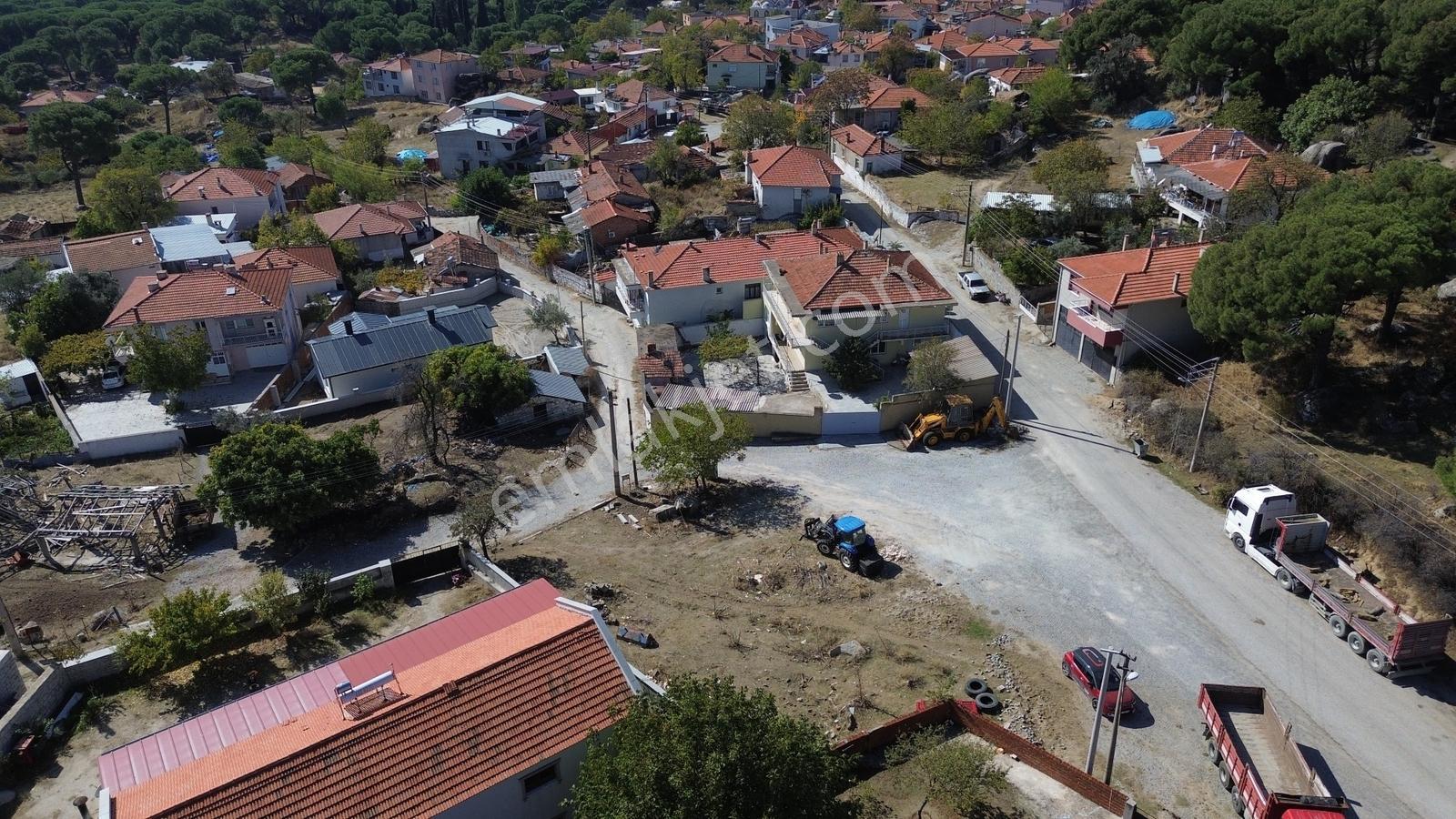 Bergama Kozak Aşağıcuma Mah.'De 432M2 Satılık Konut İmarlı Arsa