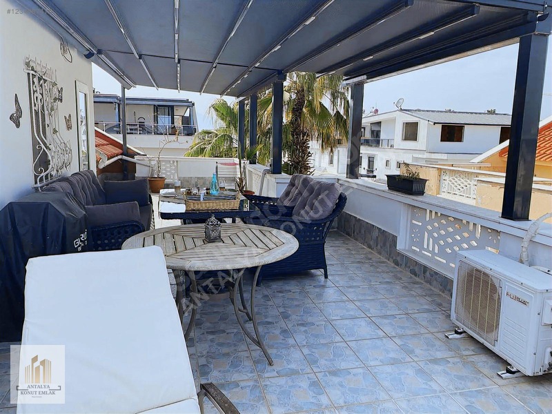 Altıntaş Satılık Villa Havuzlu Site İçerisinde — fotoğraf 7