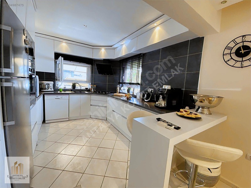 Altıntaş Satılık Villa Havuzlu Site İçerisinde — fotoğraf 30