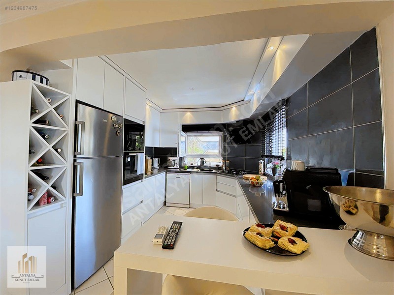 Altıntaş Satılık Villa Havuzlu Site İçerisinde — fotoğraf 31