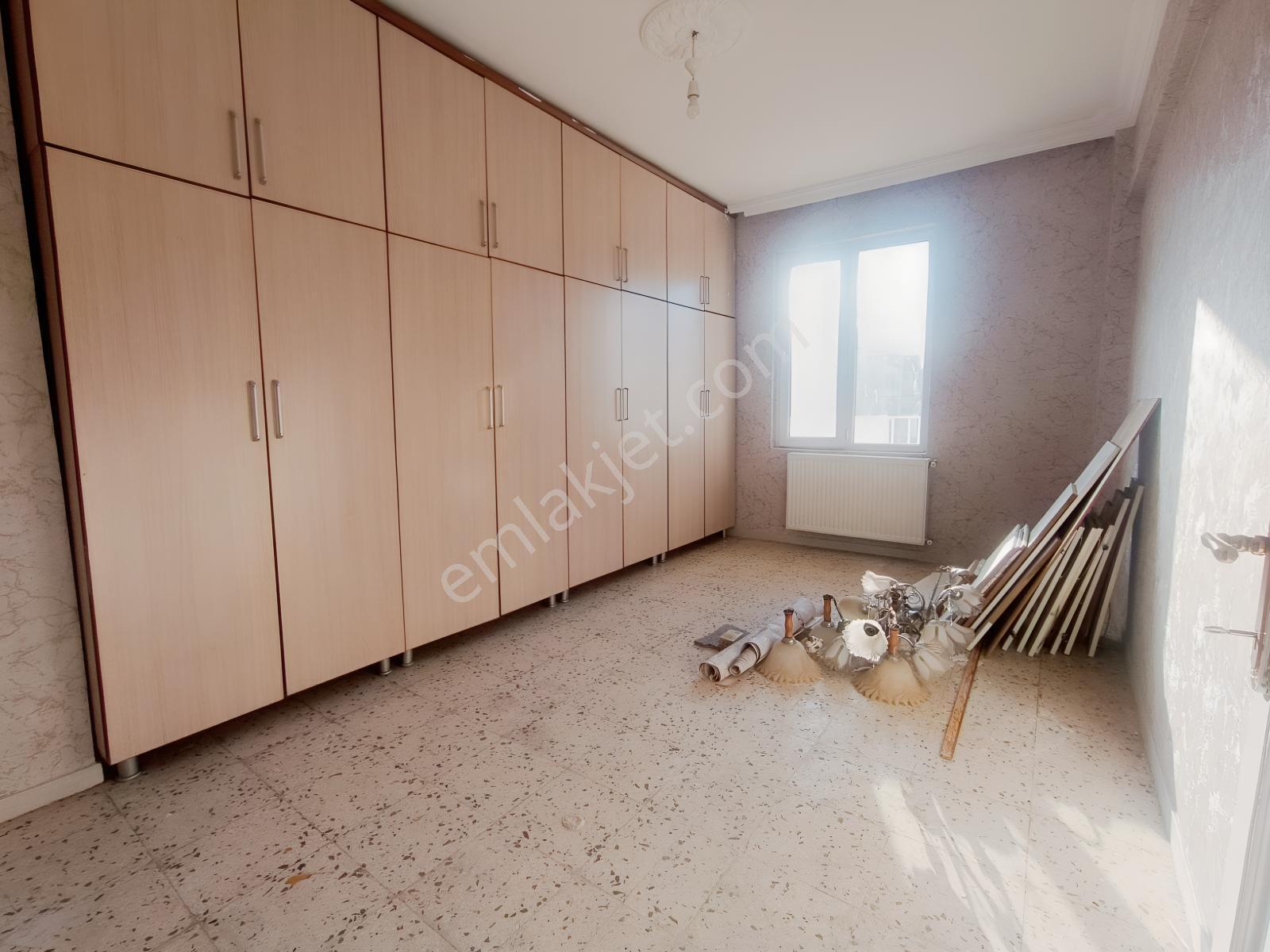 Veysel Karani'de Uygun 3+1 Daire — fotoğraf 8