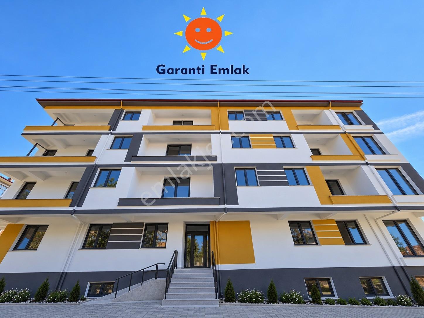 ╔ Garanti Emlak'tan - Salı Pazarında - Fırsat Fiyata - Geniş 1+1 — fotoğraf 4