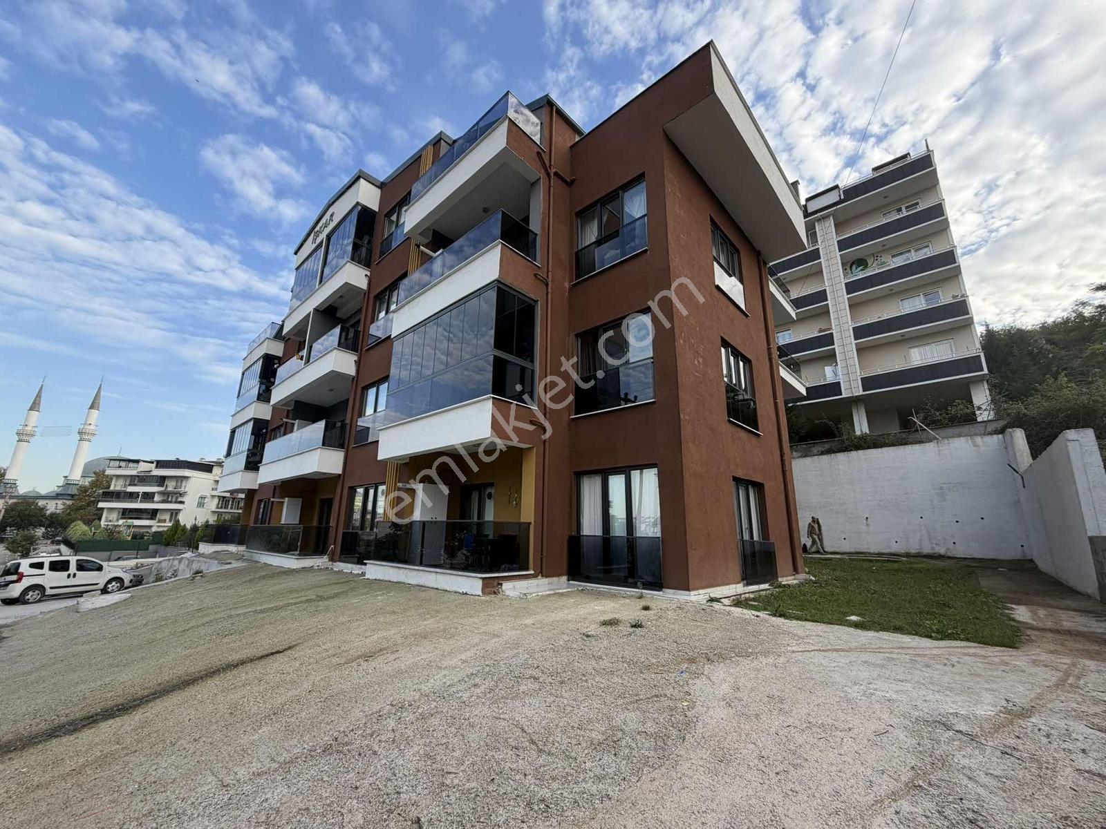 Asayradan Başiskele De 3+1 Satılık Arakat — fotoğraf 3