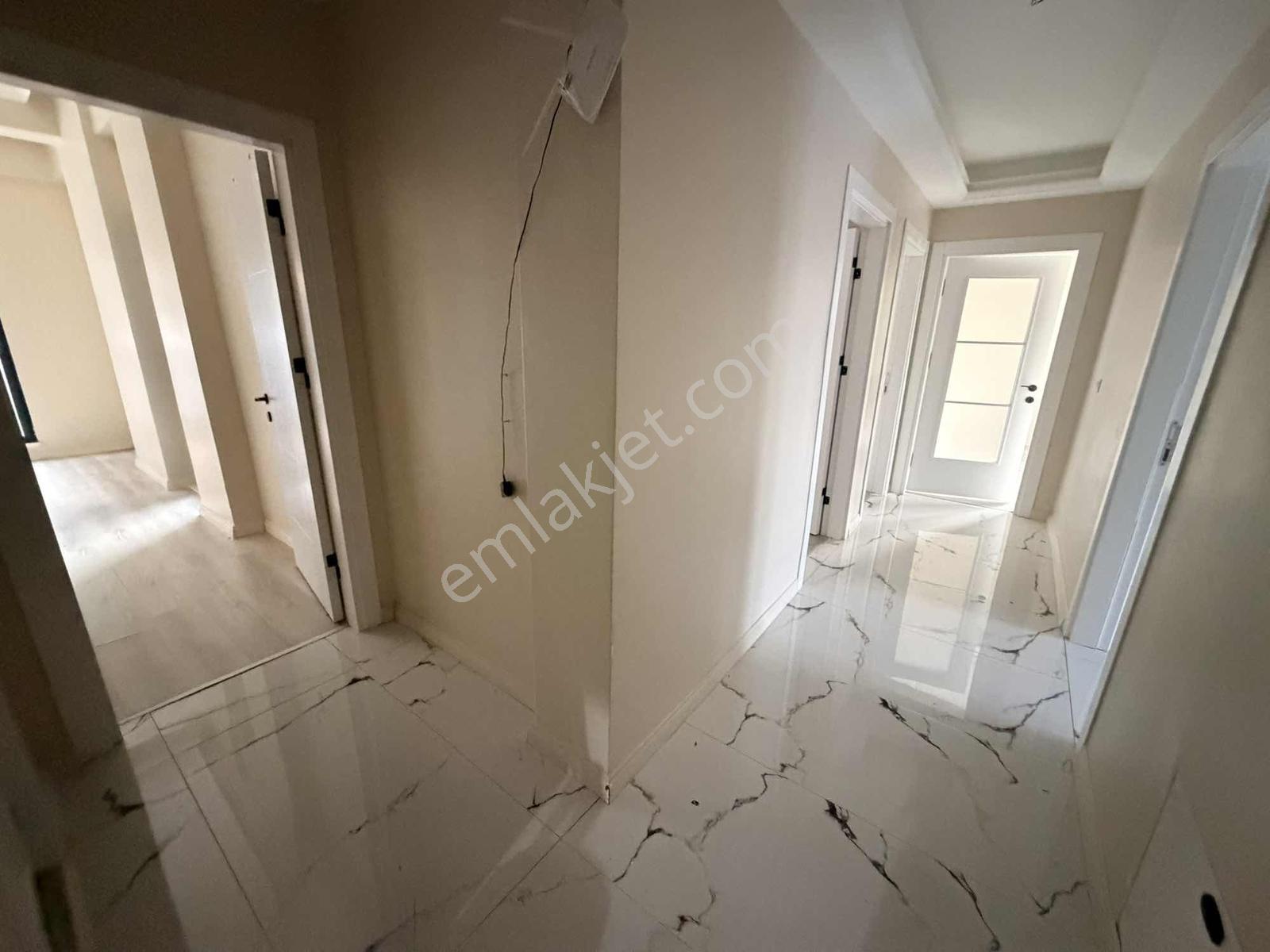 Asayradan Başiskele De 3+1 Satılık Arakat — fotoğraf 6