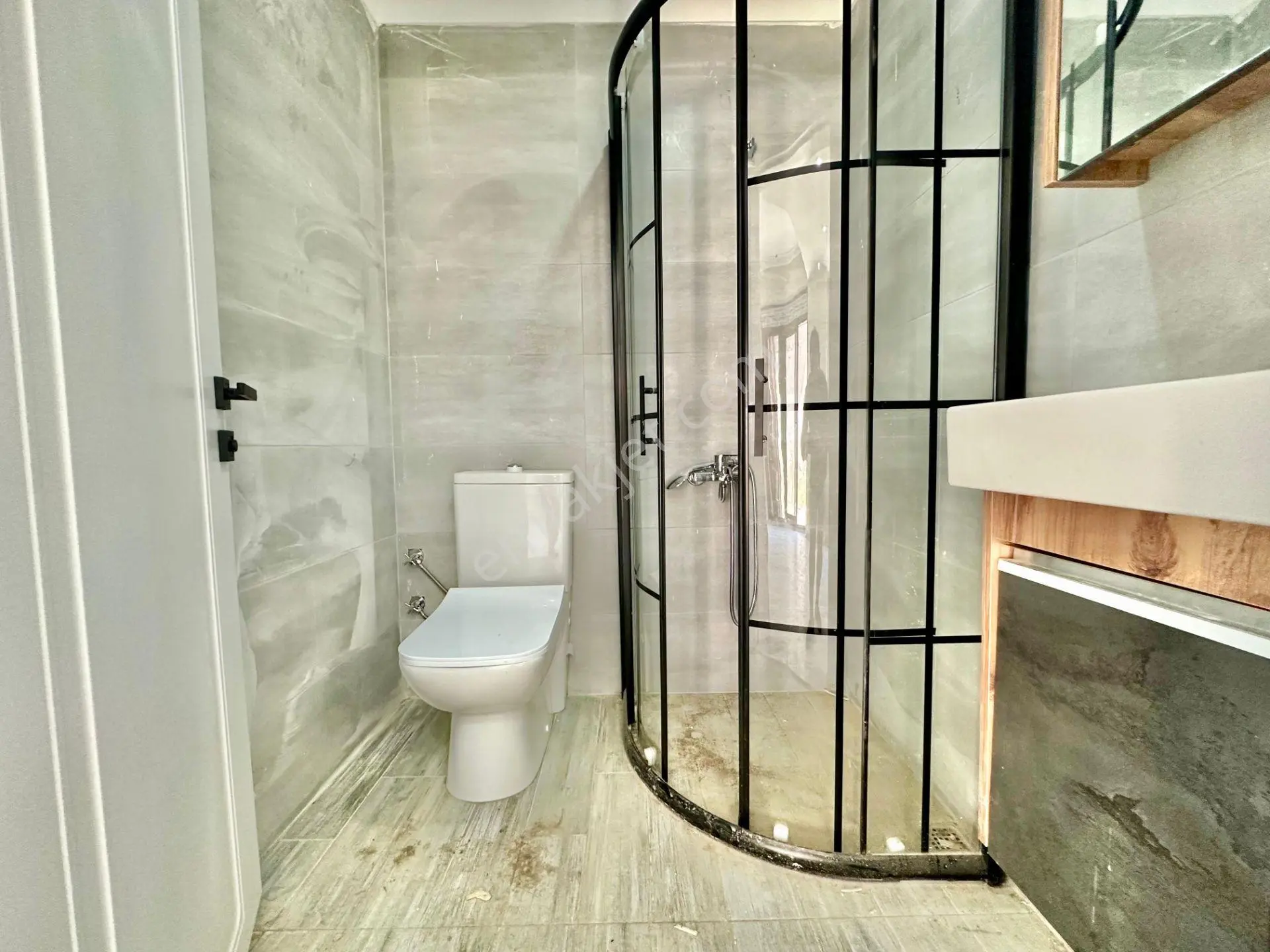 ꧁ Ay Emlaktan꧂güre'de*****uygun Fiyata*****çift Banyolu Satılık 2+1 Sıfır Ters Dublex Daire — fotoğraf 26