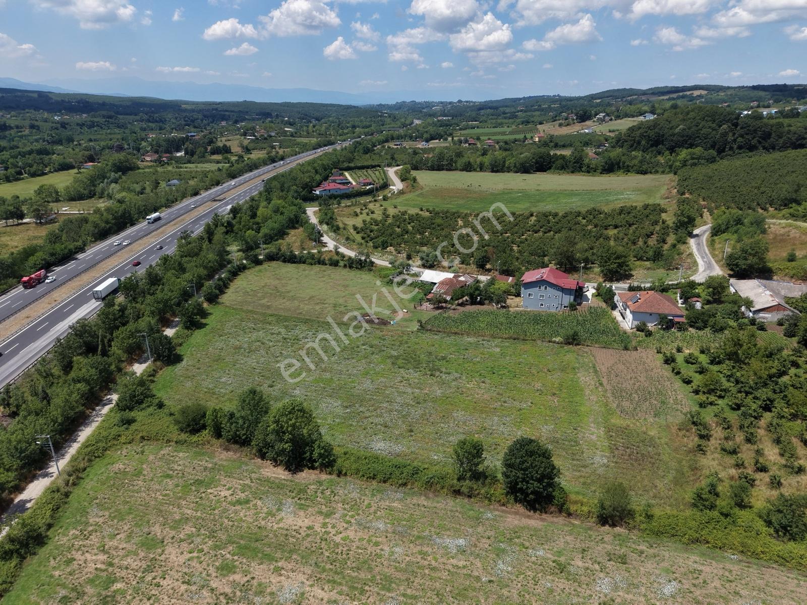 Emlakevim - Yeşilvadi Mah. De Satılık 2450 M2 İmarlı Arsa !! — fotoğraf 12