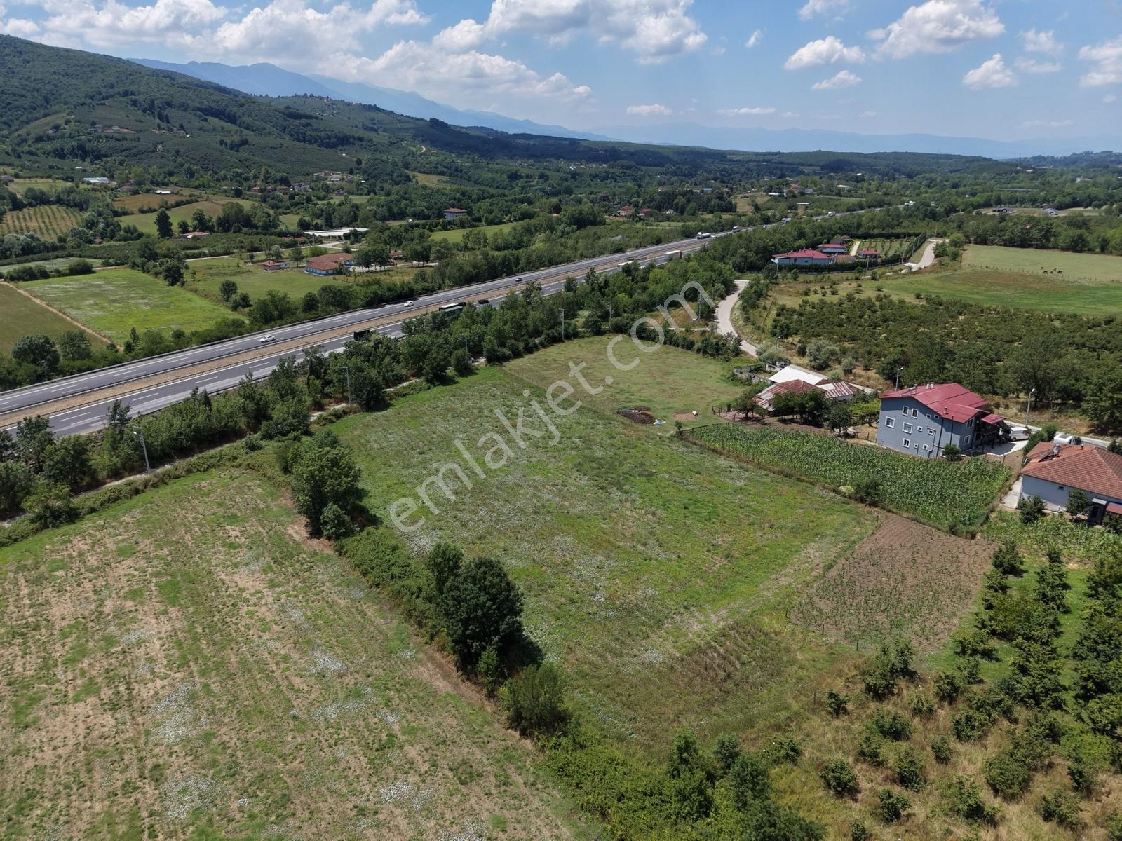 Emlakevim - Yeşilvadi Mah. De Satılık 2450 M2 İmarlı Arsa !! — fotoğraf 15