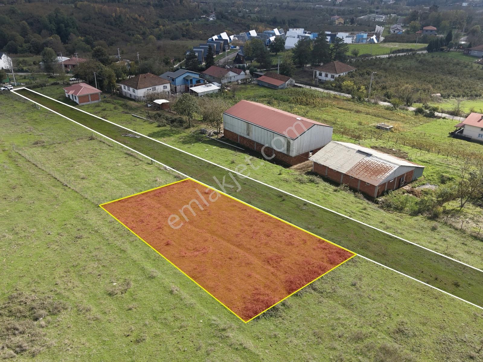 Emlakevim - Yeşilvadi Mah. De Satılık 730 M2 İmarlı Arsa !!