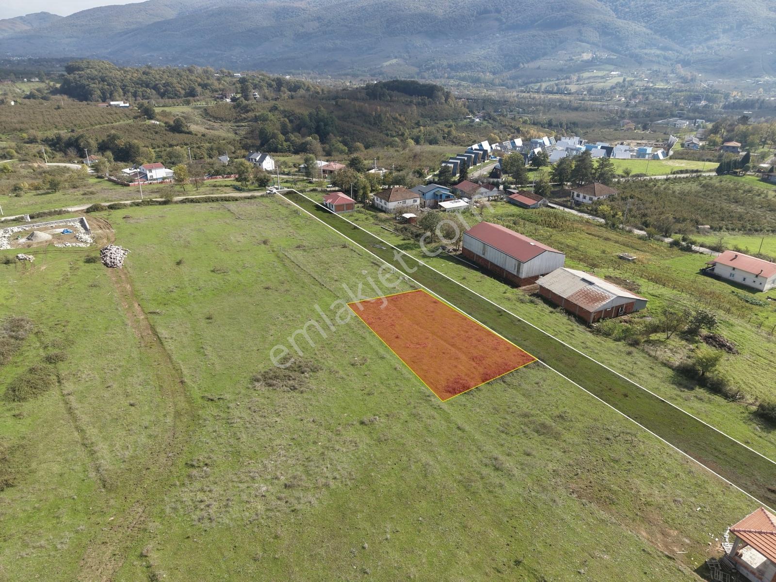 Emlakevim - Yeşilvadi Mah. De Satılık 730 M2 İmarlı Arsa !! — fotoğraf 32