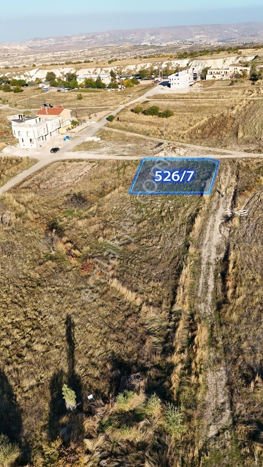 Şanlıbaba Emlak'tan Uçhisar Da Satılık Köşe Başı Villa Arsası — fotoğraf 6