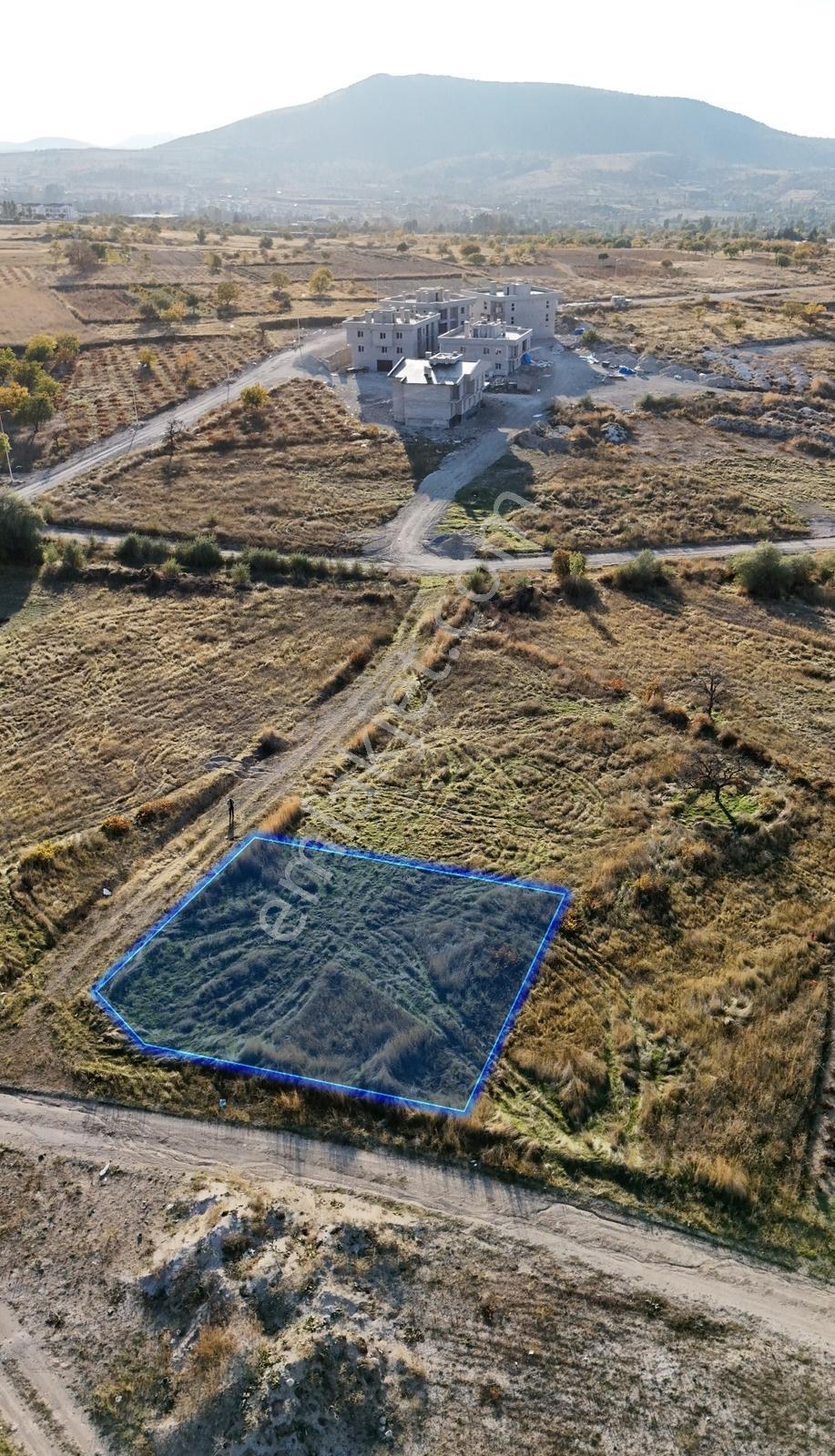 Şanlıbaba Emlak'tan Uçhisar Da Satılık Köşe Başı Villa Arsası — fotoğraf 10
