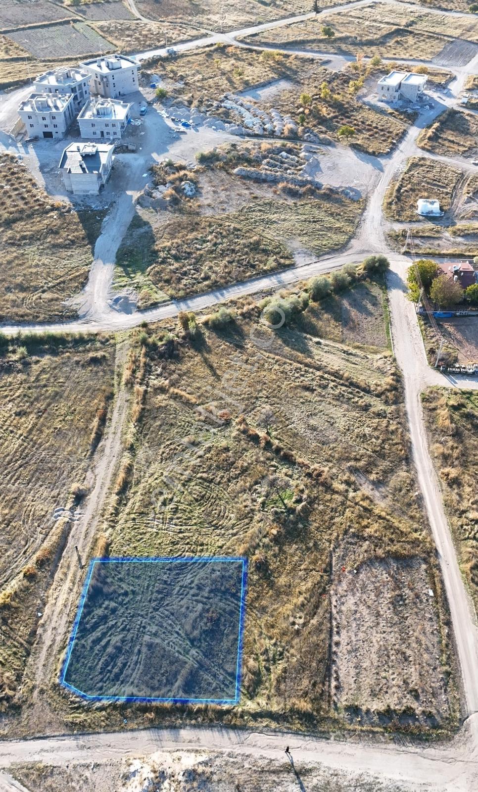 Şanlıbaba Emlak'tan Uçhisar Da Satılık Köşe Başı Villa Arsası — fotoğraf 12