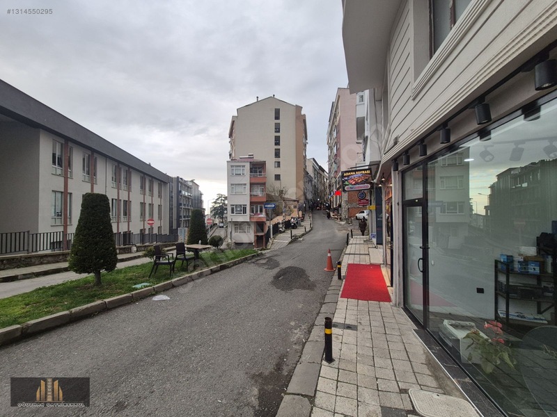 Oğuzhan Gayrimenkul'den Cumhuriyet Mah.kiralık İş Yeri — fotoğraf 3