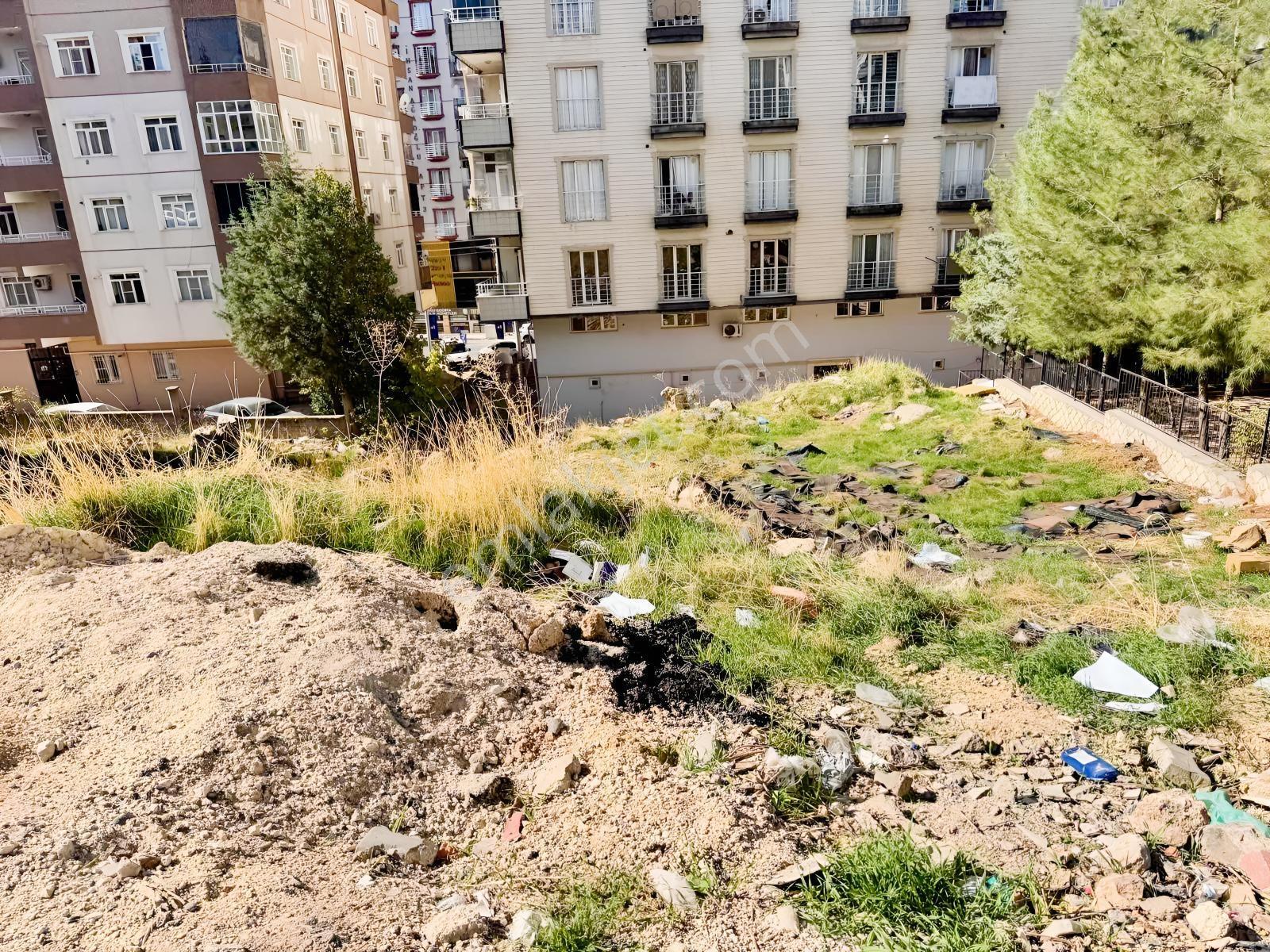 Merkezde Benzersiz Konumda Satılık 582 M2 İmarlı Arsa — fotoğraf 3