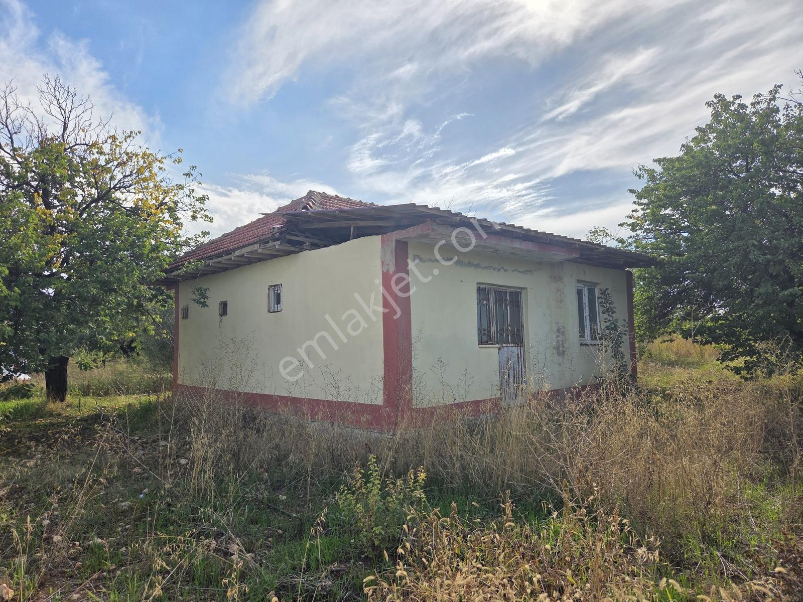 Canbay Yapı'dan Örnek Köyde 9.000 M2 Satılık Tarla Ve 1+1 Ev — fotoğraf 9