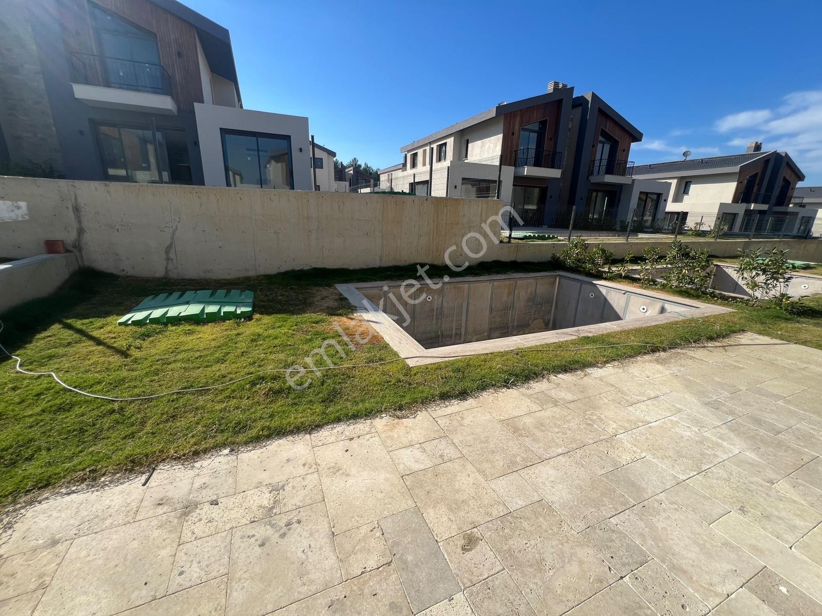 52 Urla Kuşçularda Satılık 4+1 Özel Havuzlu Villa — fotoğraf 26