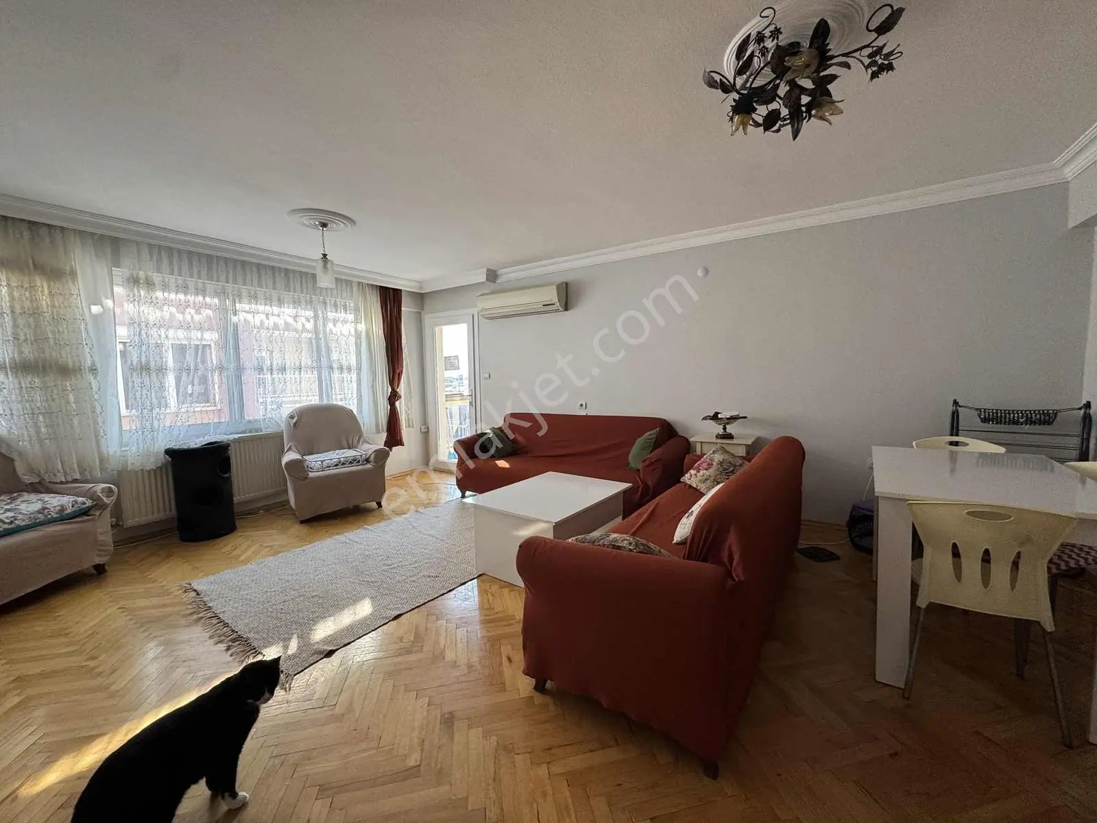 45 Hakan Büyükten Ordu Bulvar Üstü Piriştina Karşısında3+1daire — fotoğraf 7