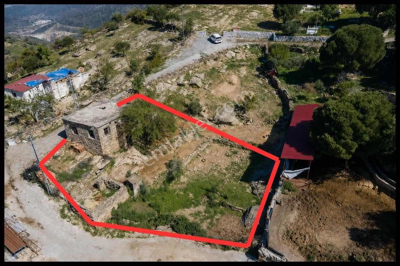 86 Hakan Büyükten Söke Avcılarda Köy İçinde Doğayla İçiçe Taş Ev