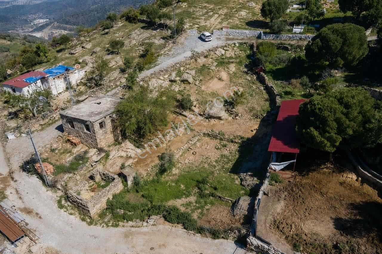 86 Hakan Büyükten Söke Avcılarda Köy İçinde Doğayla İçiçe Taş Ev — fotoğraf 2