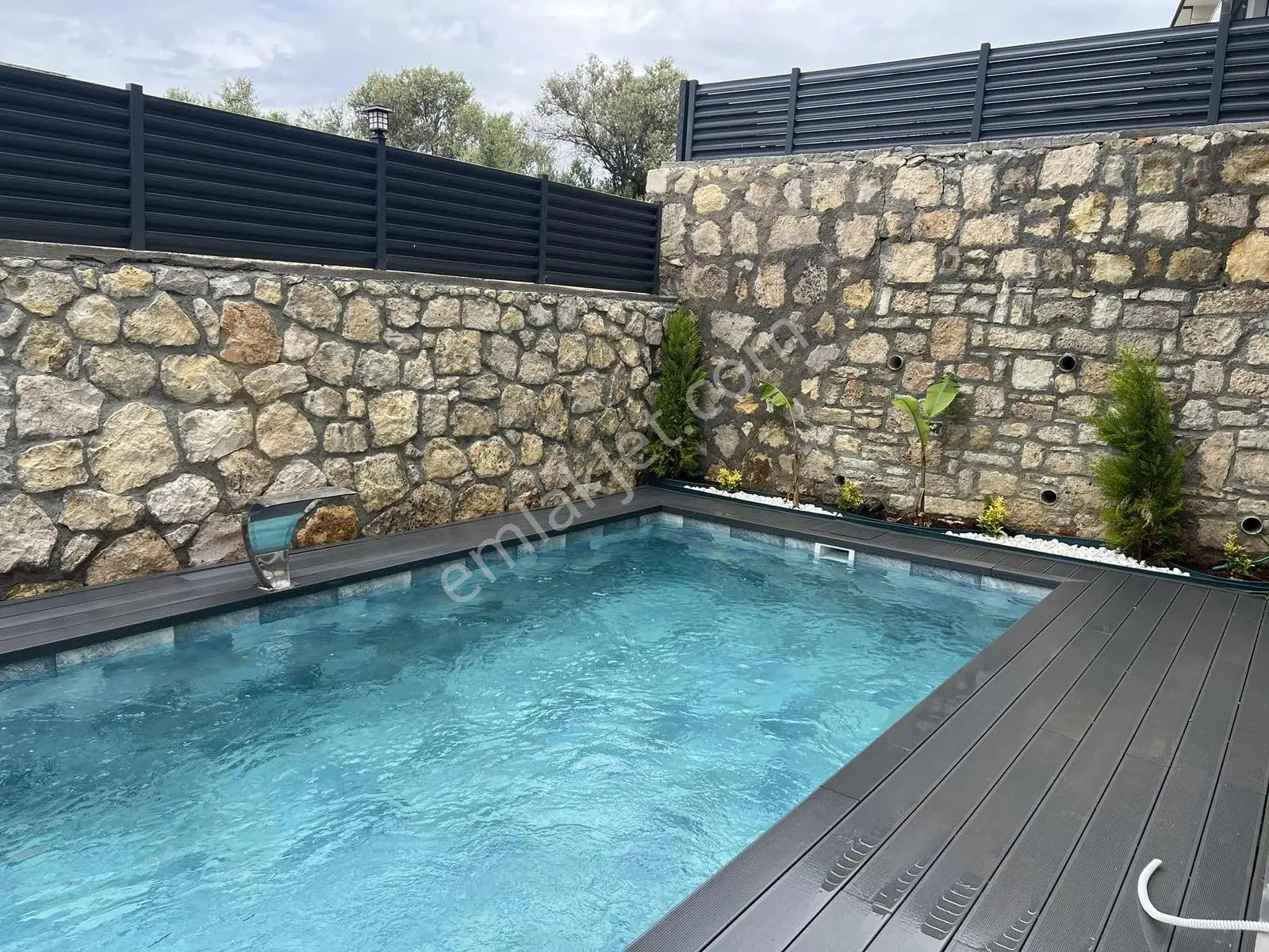 37 Yeni Foça'da 4+1 Triplex Özel Havuzlu Satılık Villa — fotoğraf 4