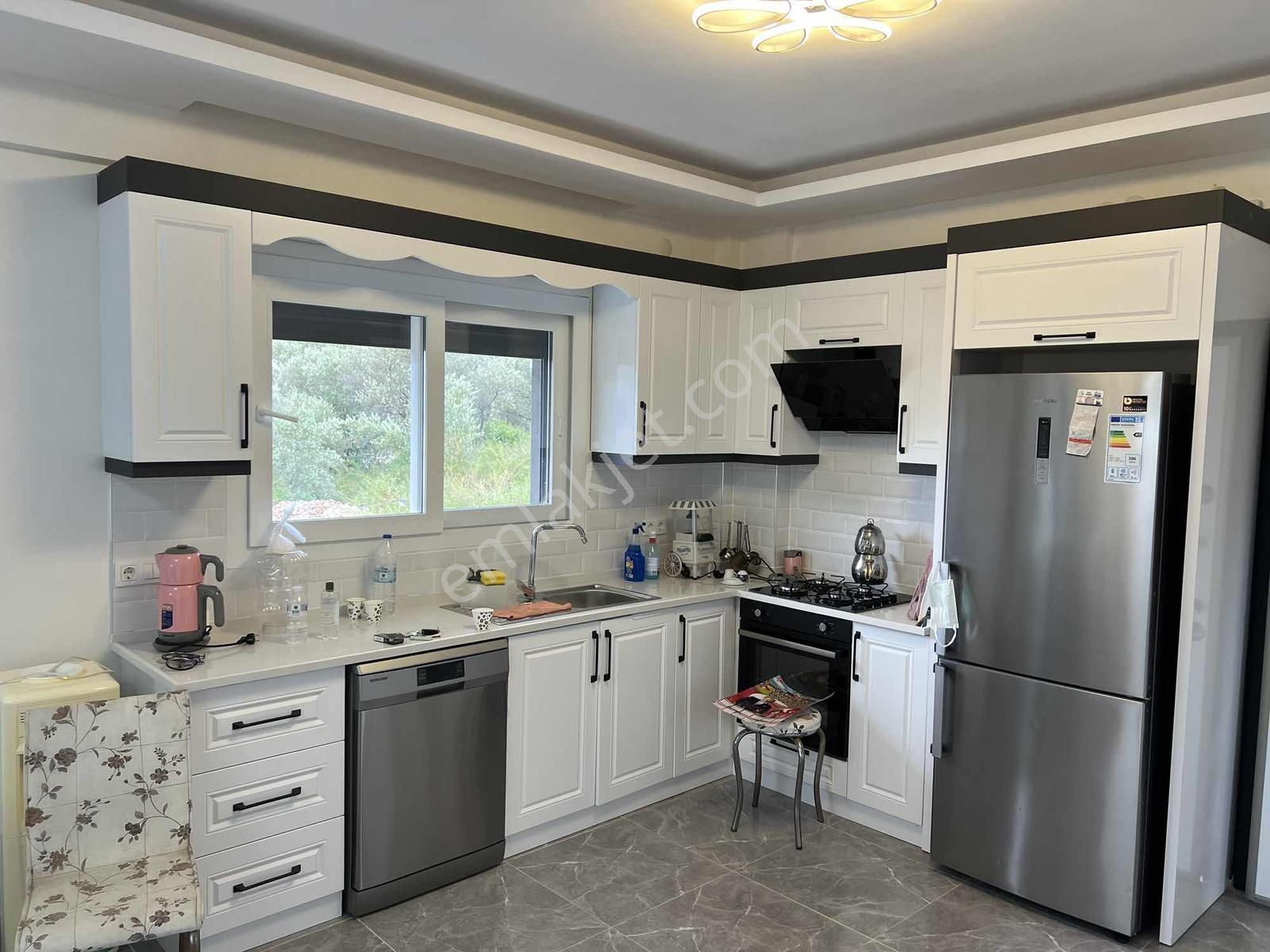 37 Yeni Foça'da 4+1 Triplex Özel Havuzlu Satılık Villa — fotoğraf 14