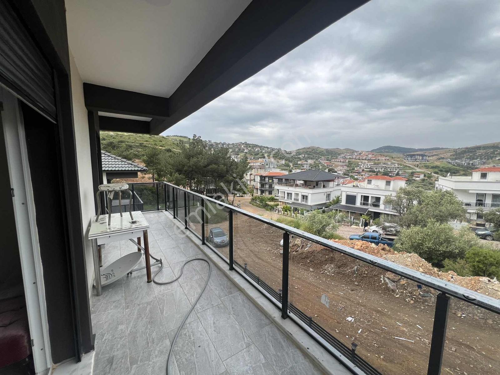 37 Yeni Foça'da 4+1 Triplex Özel Havuzlu Satılık Villa — fotoğraf 21