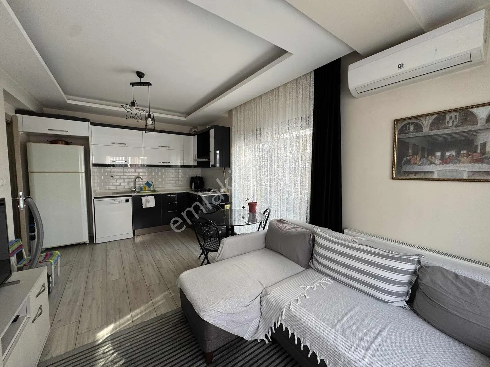 61 Hakan Büyük"ten Şemikler Merkezi Konumda Ara Kat 2+1 Daire — fotoğraf 3