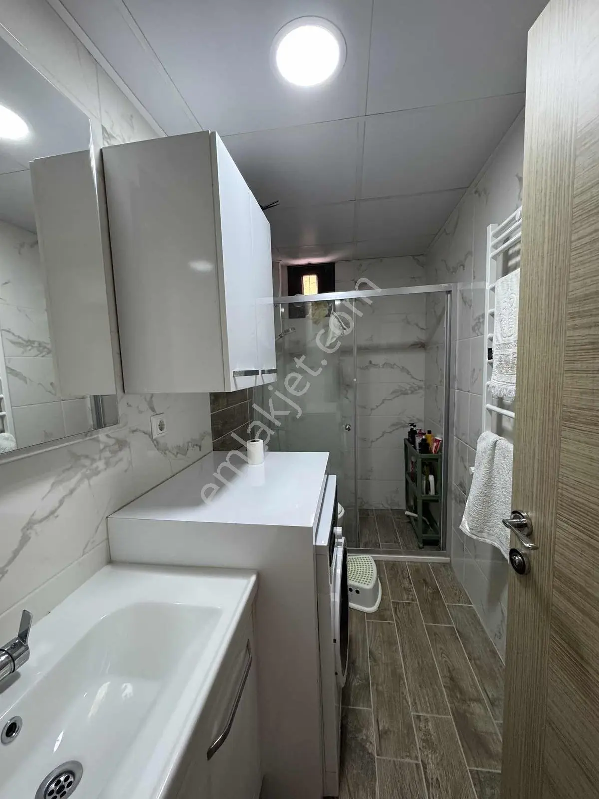 61 Hakan Büyük"ten Şemikler Merkezi Konumda Ara Kat 2+1 Daire — fotoğraf 15