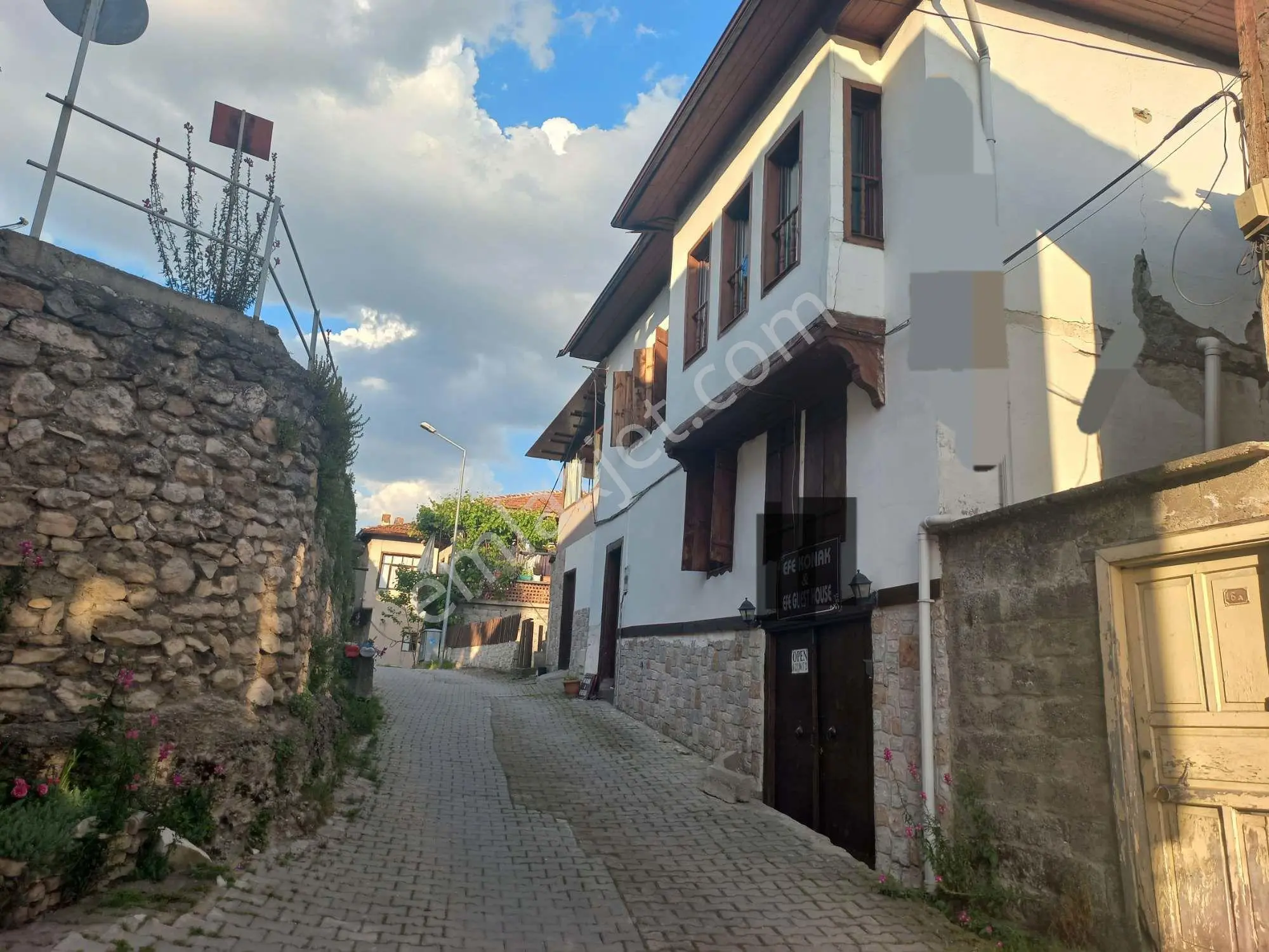 Safranbolu,çavuş Mah. 5+2 Satılık 370 M2 Brüt Müstakil Bina — fotoğraf 2