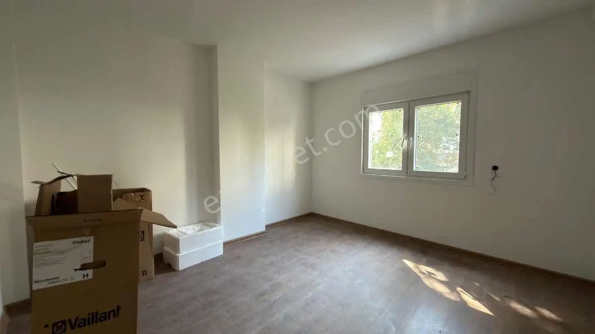 Kartal Karlıktepe 2+1 Satılık Cadde Üstü Daıre — fotoğraf 7