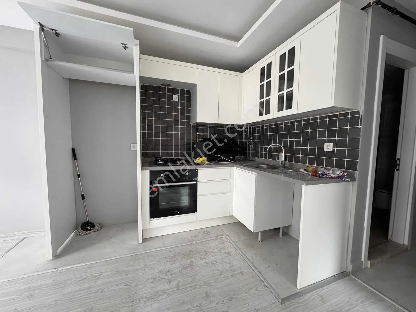 78 Hakan Büyükten Girne Caddesi'nde 2+1 Satılık Daire — fotoğraf 7