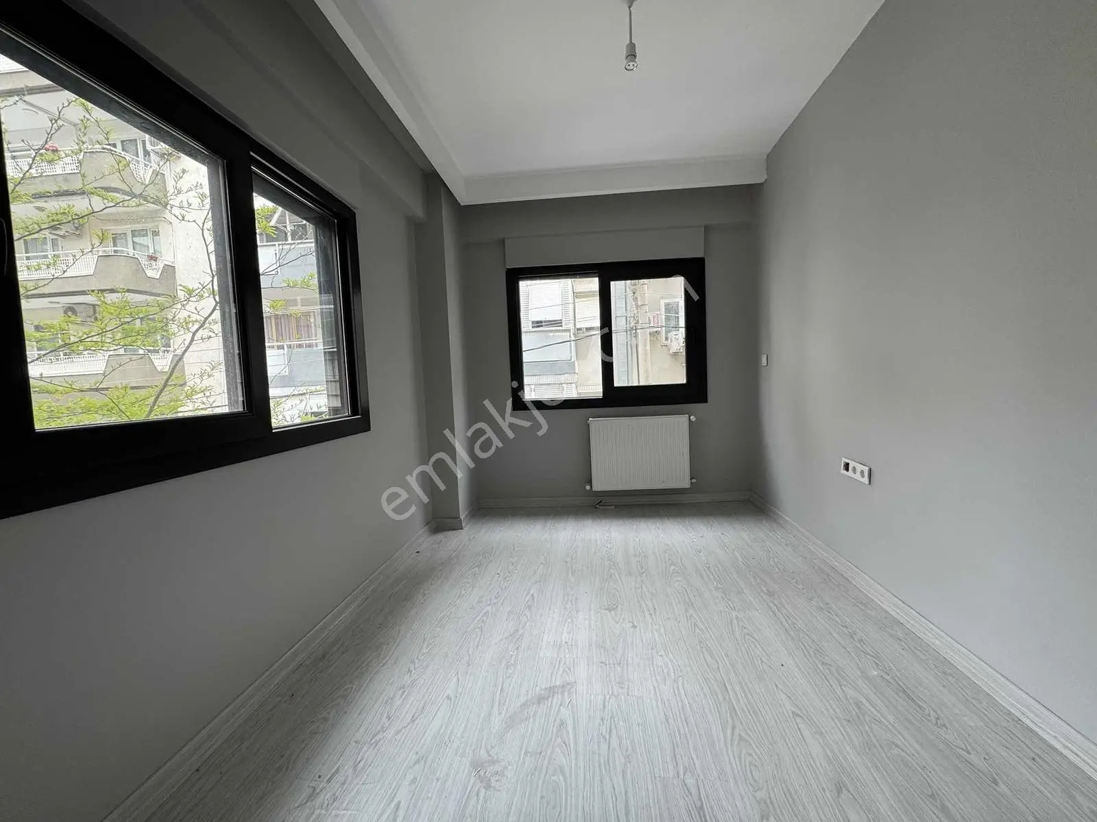 78 Hakan Büyükten Girne Caddesi'nde 2+1 Satılık Daire — fotoğraf 9