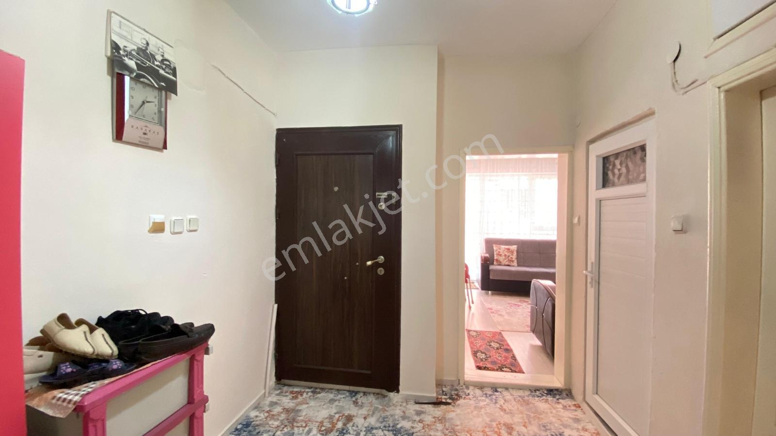 Vip Gayrimenkul'den Çarşı Merkezi Ana Cadde Üzeri 2.kat 2+1daire — fotoğraf 7