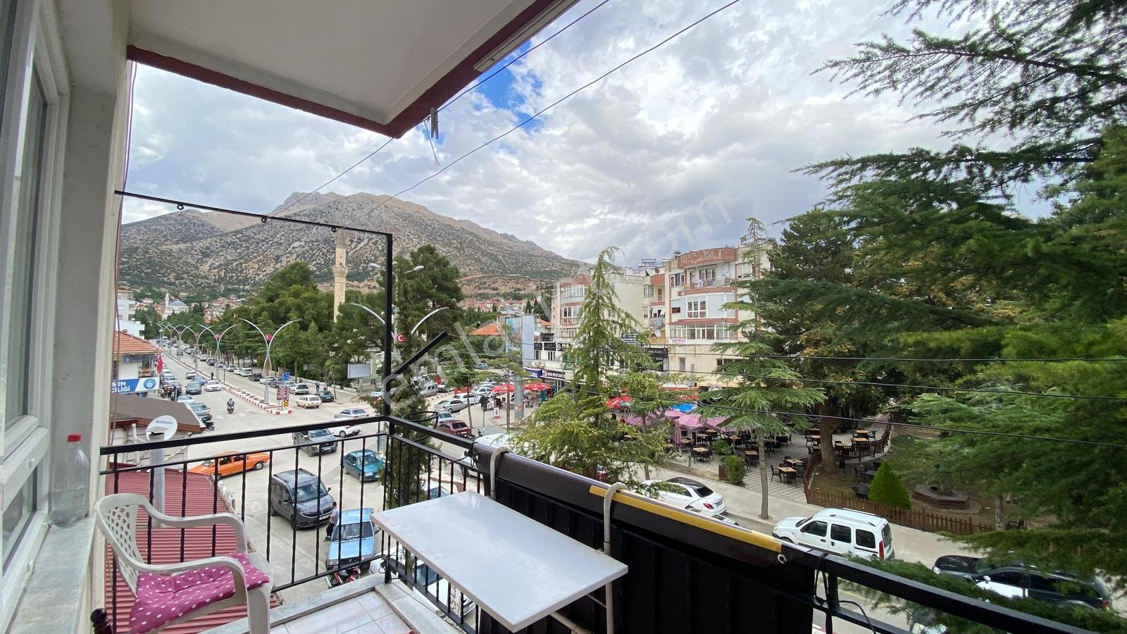 Vip Gayrimenkul'den Çarşı Merkezi Ana Cadde Üzeri 2.kat 2+1daire — fotoğraf 21