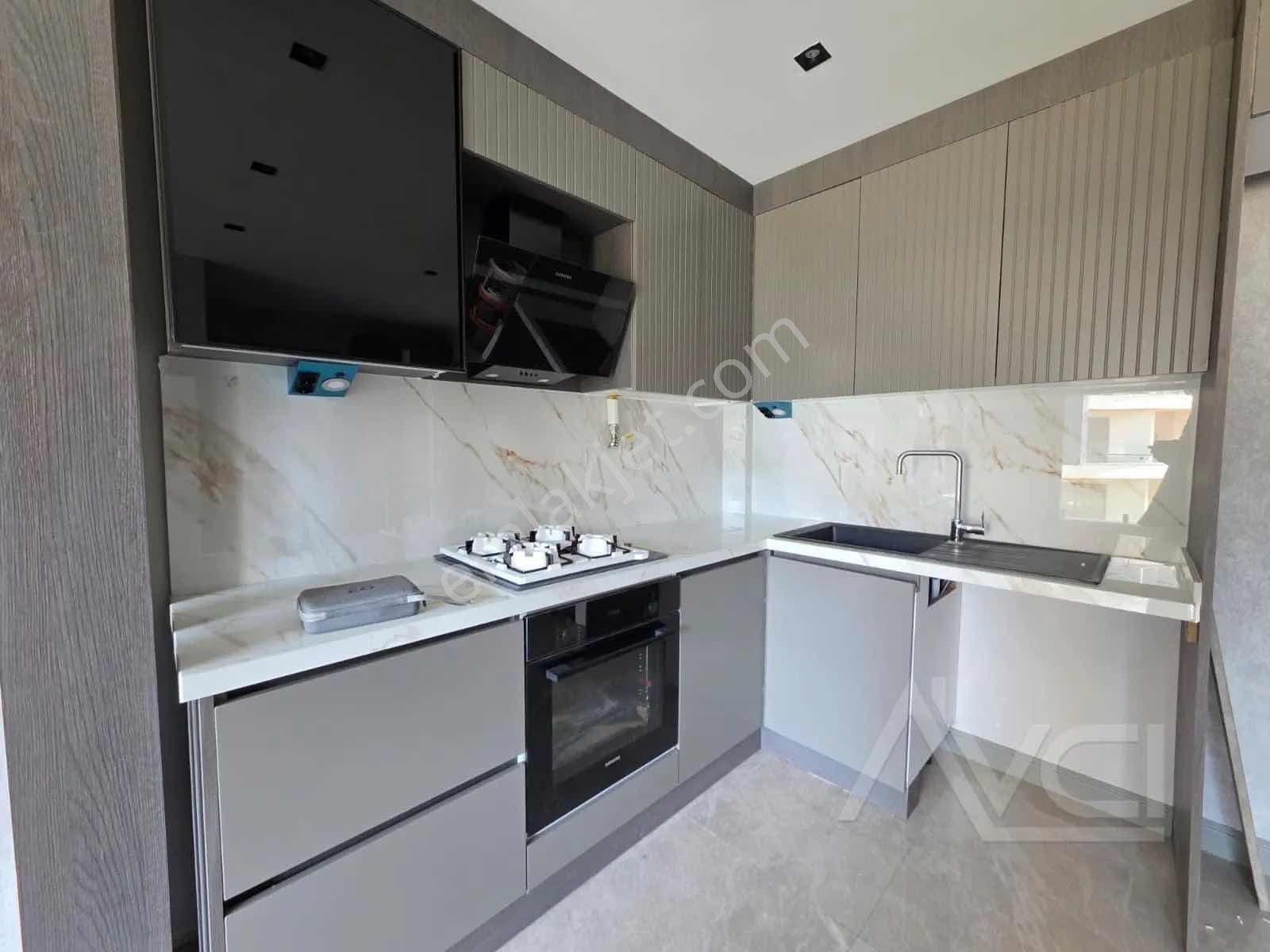 Avcı'dan K.otoparklı Havuzlu 1+1 Ören Modern'de Ara Kat — fotoğraf 9