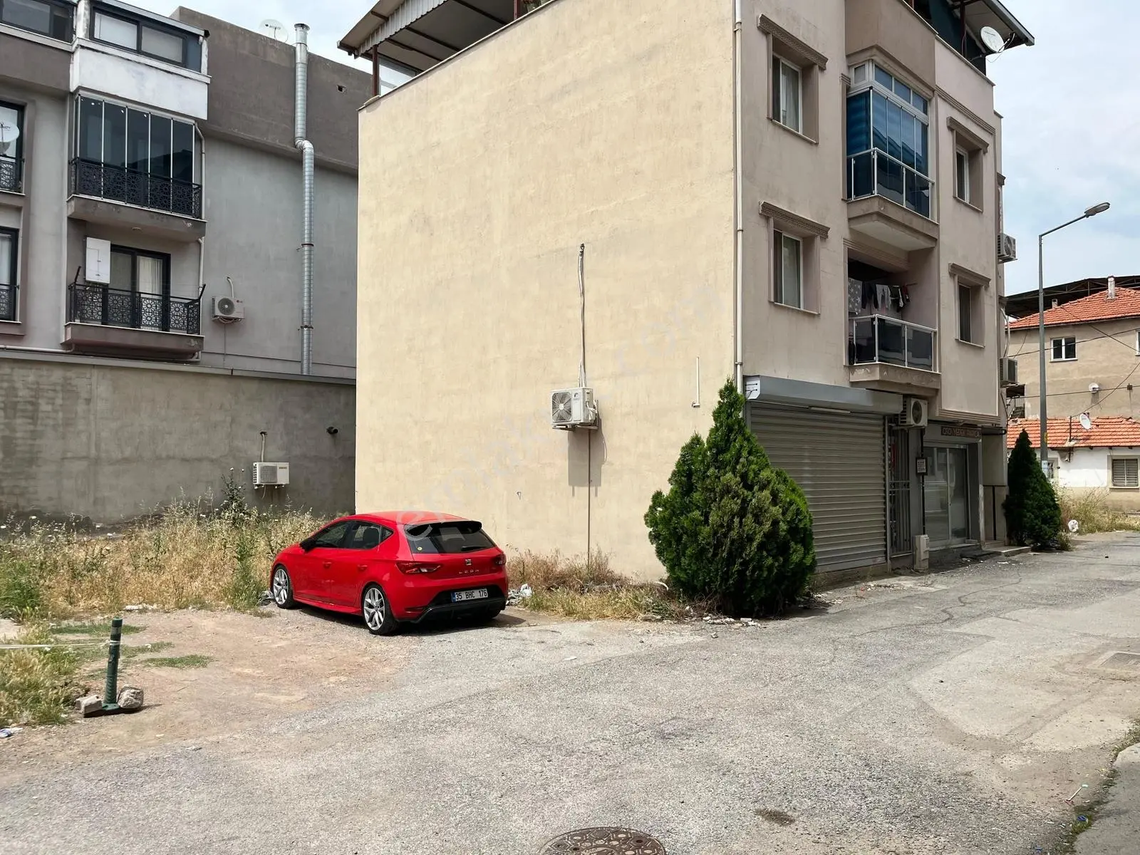 26 Çiğli Konut Ve Ticari İmarlı Satılık Arsa