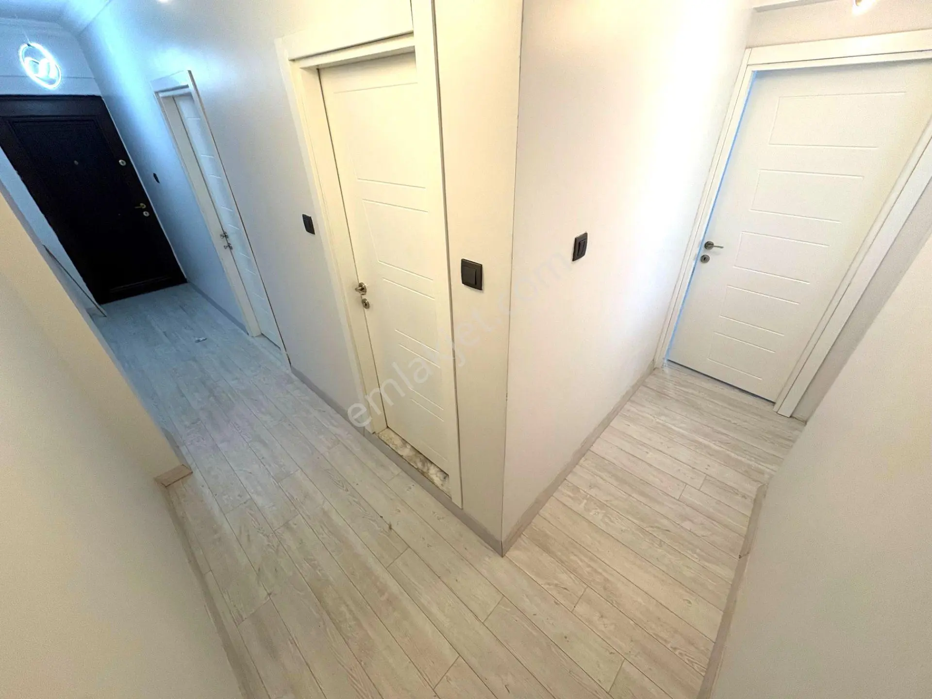 𝄞melodi'den Akçay'da Vitrinlik Ön Cephe Arakat Denize 300mt 2+1 Satılık Daire — fotoğraf 9