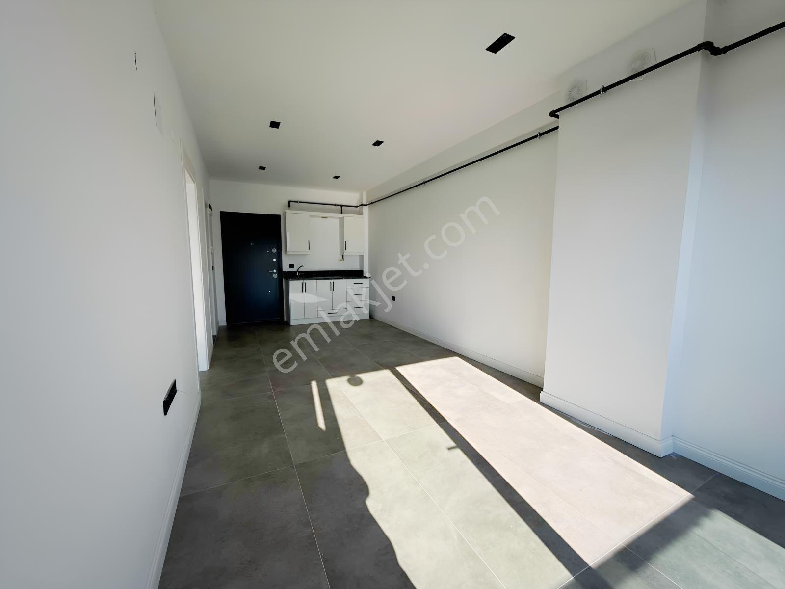 Atakum Mimar Sinan Mahallesinde Satılık 1+1 Ofis — fotoğraf 4
