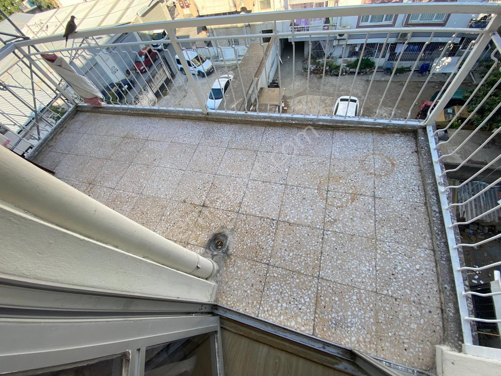 Acill Konak Zeytinlik Mah.de Kemer İzban İstasyonu Yakını 2+1 85m2 Ayrı Mutfak Arakat Satılık Daire — fotoğraf 28