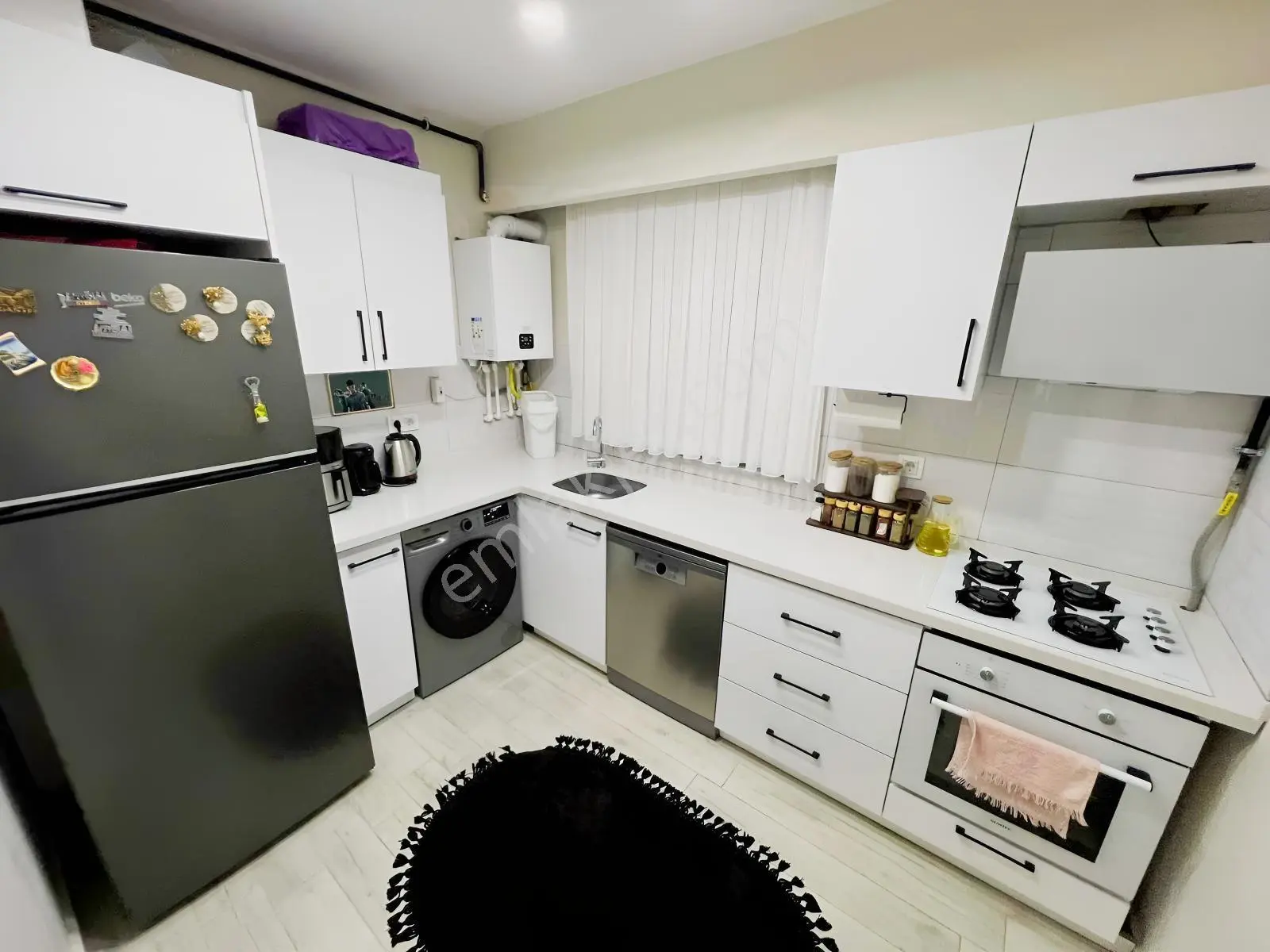 Alibeyköy Güzeltepe Mahallesinde Satılık Geniş 1+1 — fotoğraf 11