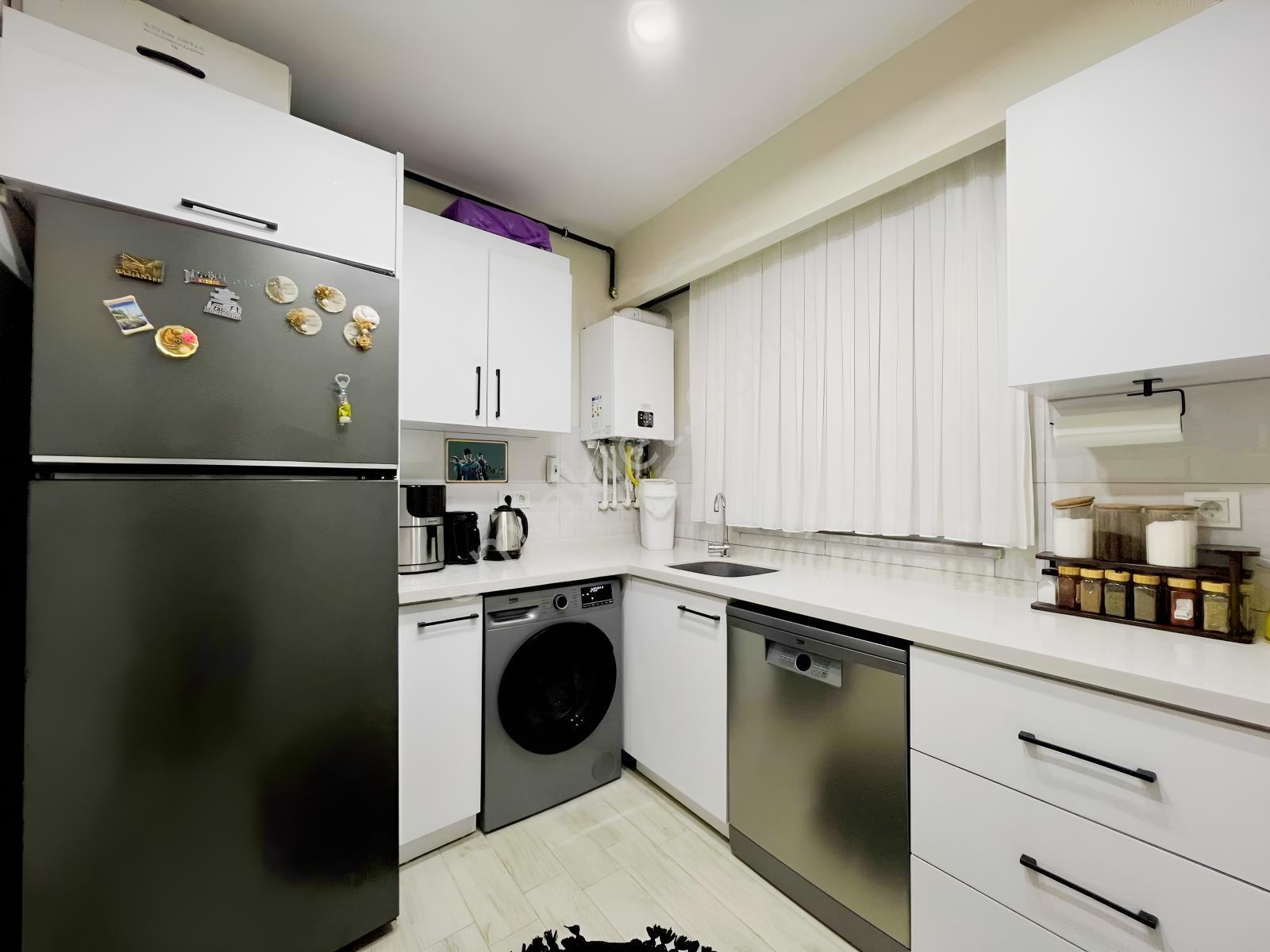 Alibeyköy Güzeltepe Mahallesinde Satılık Geniş 1+1 — fotoğraf 12