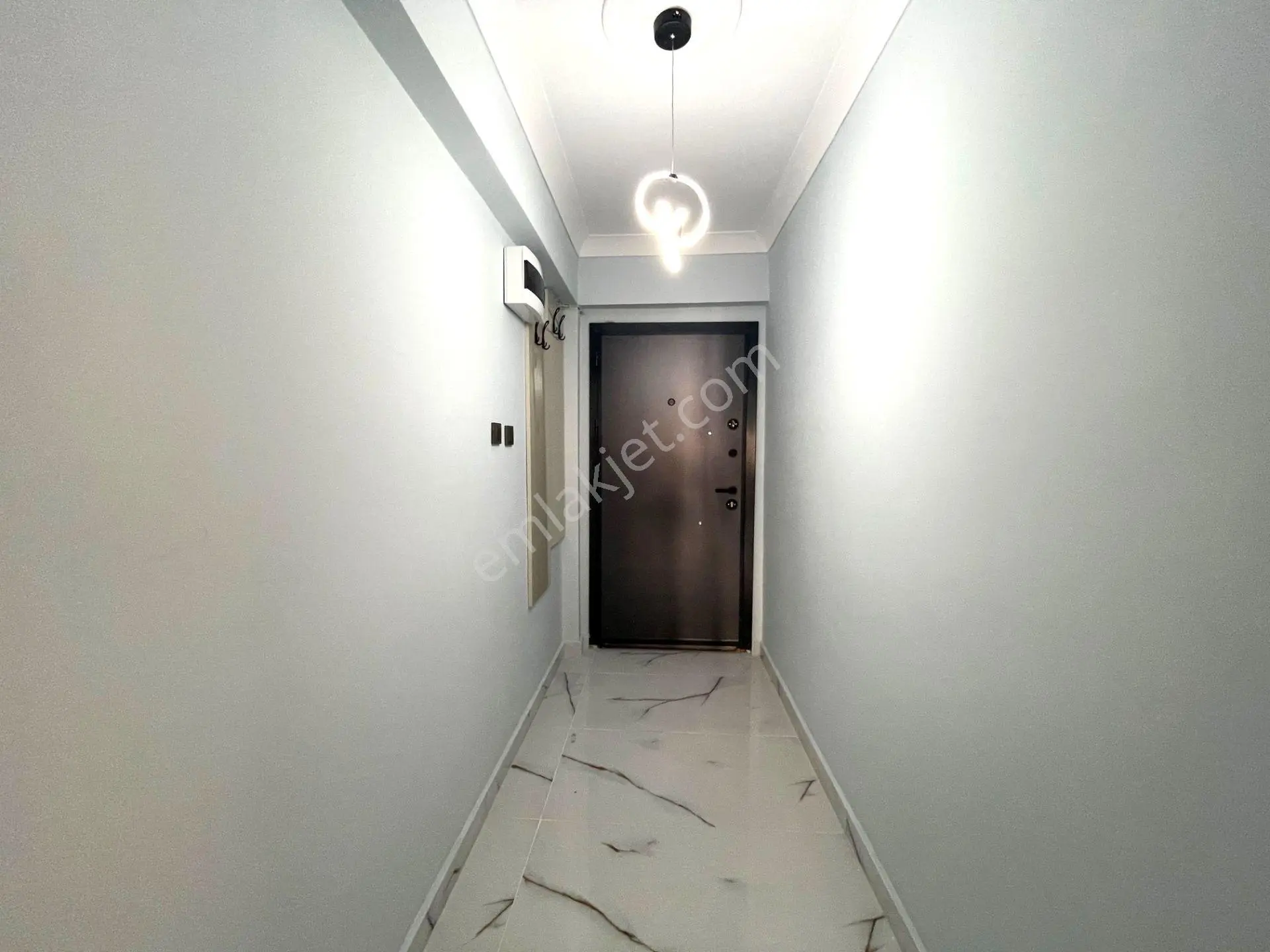 𝄞melodi'den Akçay Merkez'de Ayrı Mutfaklı Ön Cephe Bahçe Kullanımlı Harika Dizayn 2+1 Daire — fotoğraf 21