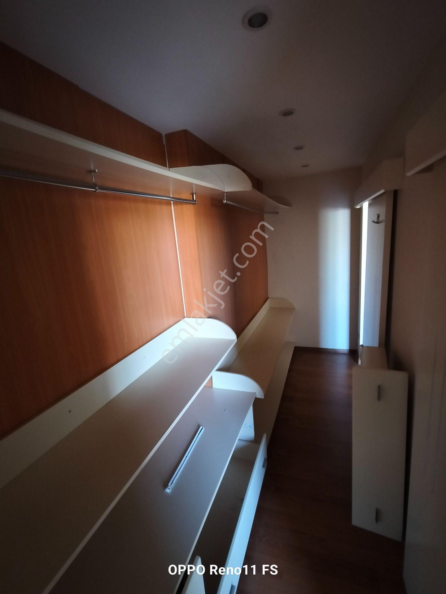 Nw Fuatmorel Mh Lemontri Sitesinde 4+1 Satılık Daire — fotoğraf 11